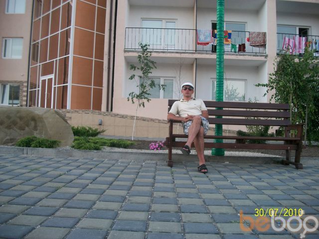  ,   Adrian, 46 ,     , c 