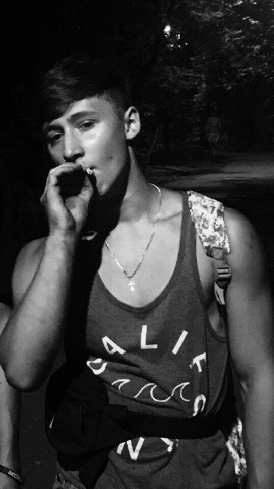  31479616  Misha, 25 ,    