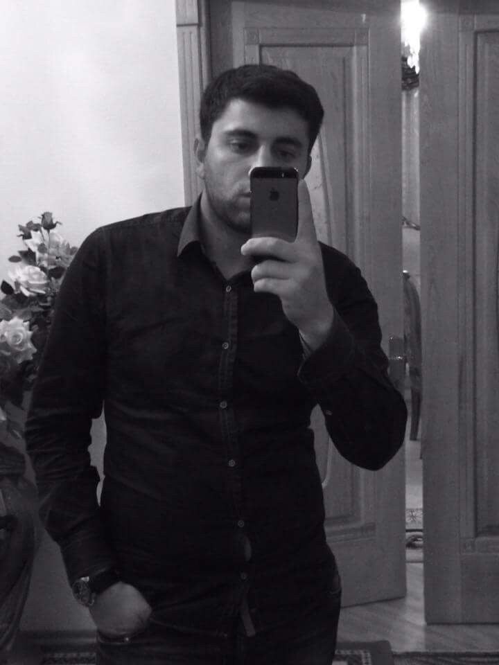  28070896  Xelil, 34 ,    