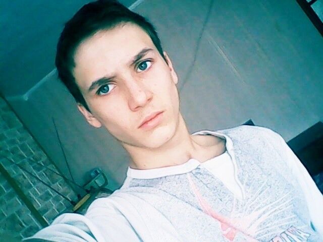  ,   Artur, 26 ,   