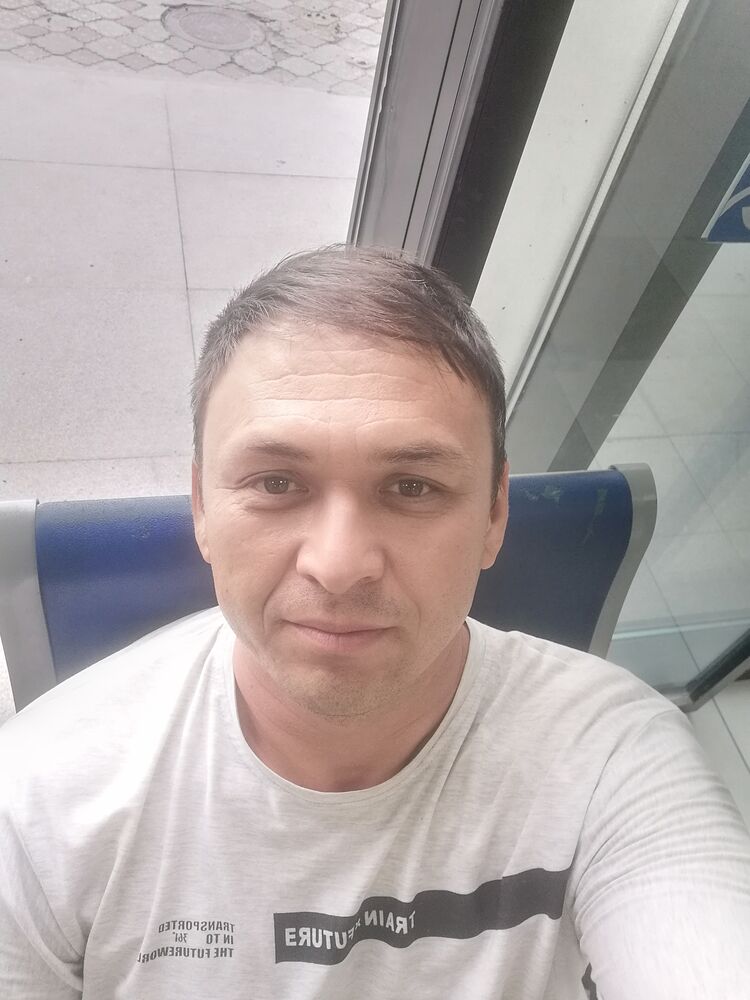  ,   Rahmatullox, 43 ,   ,   