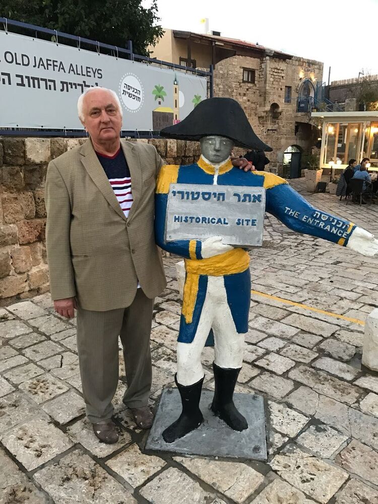  53001976  Boris, 60 ,    