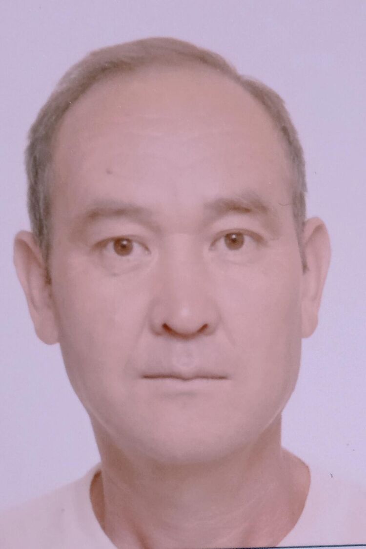  54332906  Botir, 49 ,    