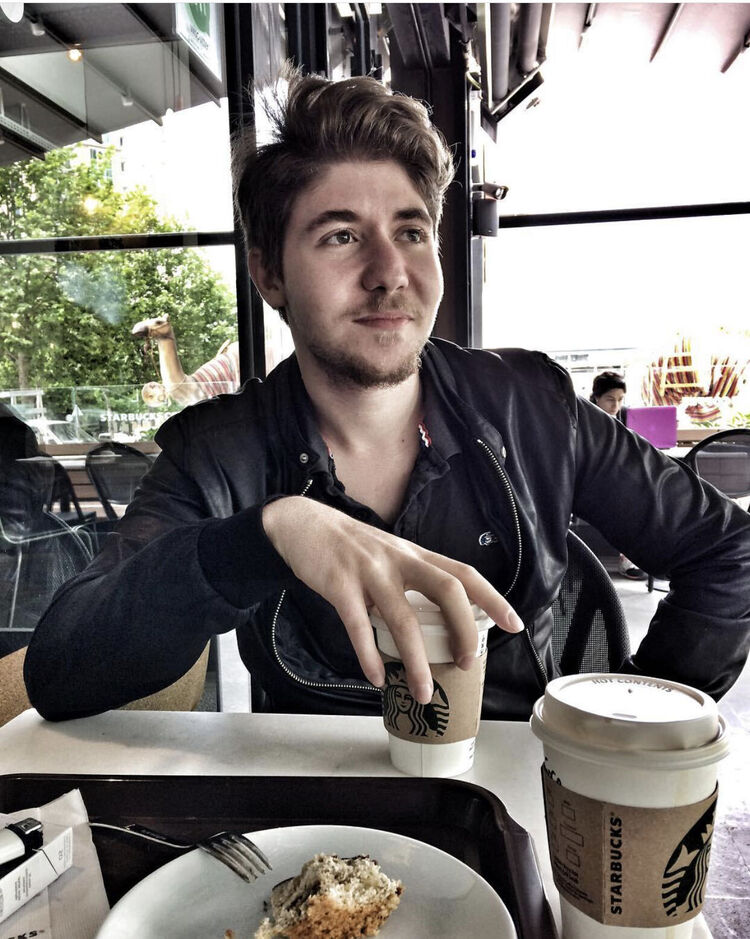  ,   Berkant, 28 ,   ,   