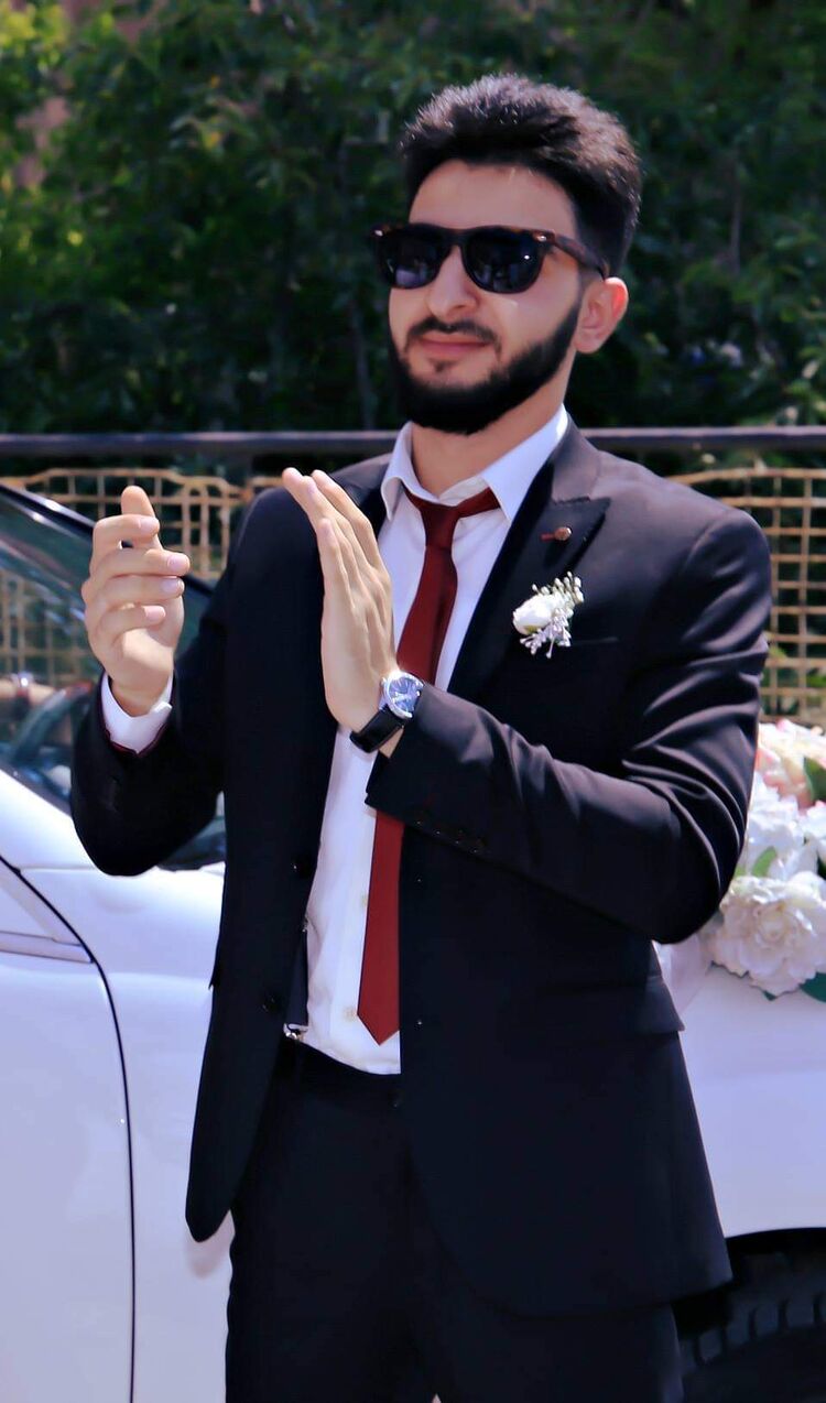  ,   Arman, 30 ,   ,   , c , 