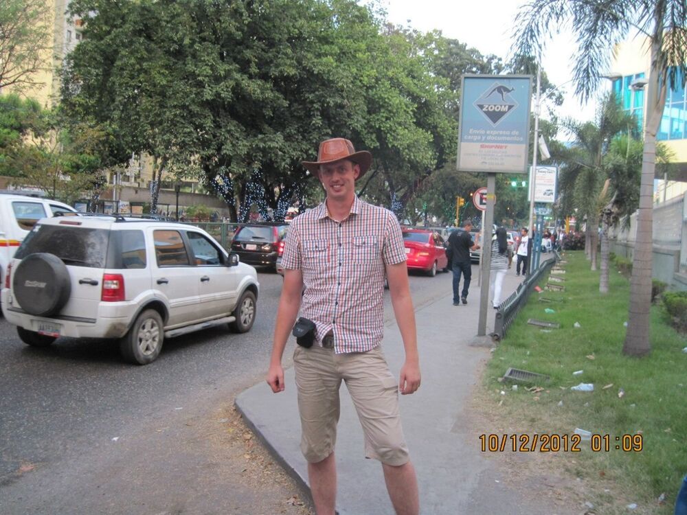  ,   Sergio, 39 ,   ,   , c 