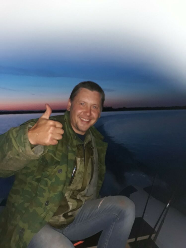  39779296  Evgeny, 40 ,    