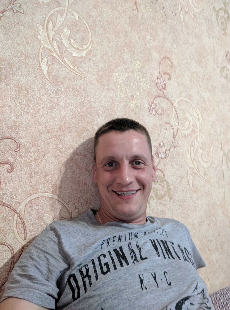   ,   Den, 39 ,   ,   