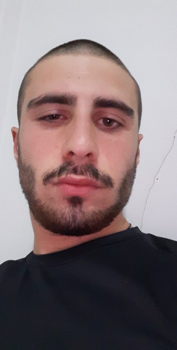  18512536  Gigi, 27 ,    