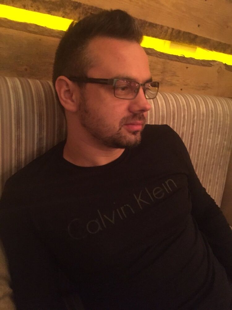  -,   Mike, 41 ,   ,   , c 
