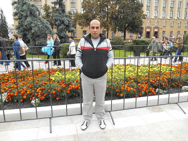  4846916  Onik, 44 ,    