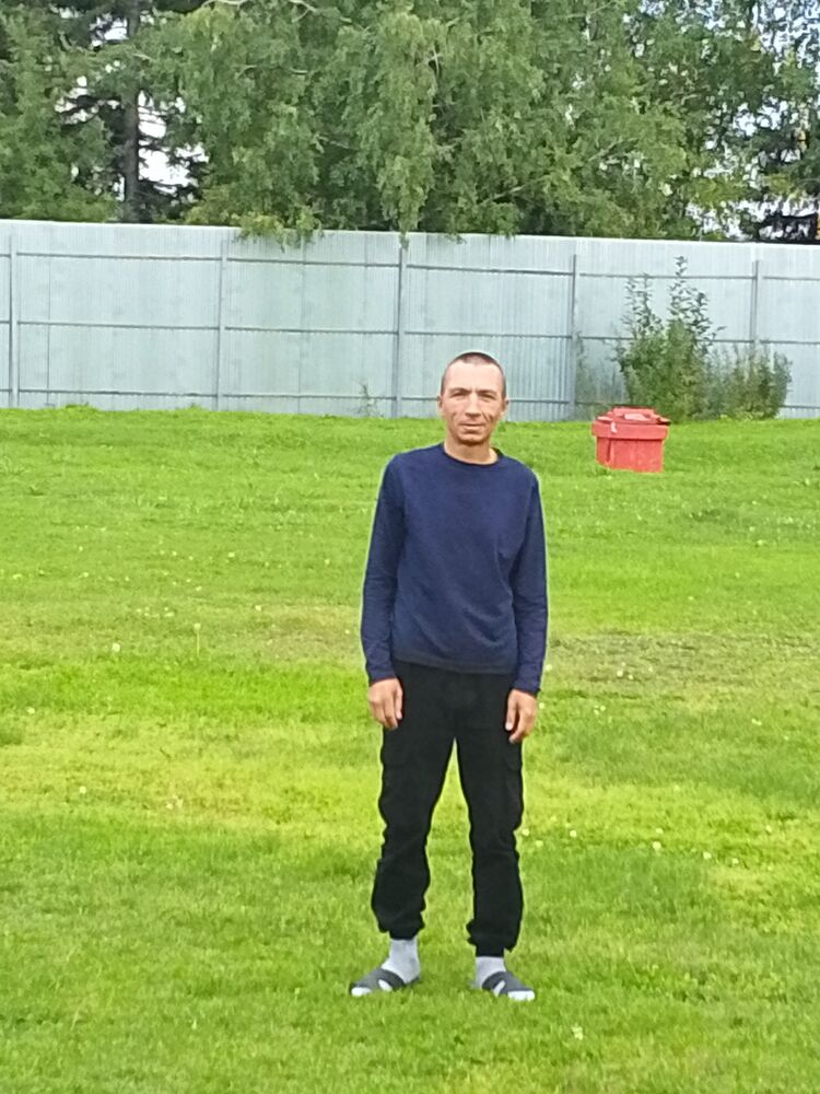  53296376  Ivan, 43 ,    