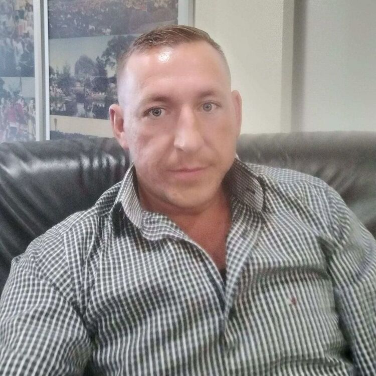  Bad Laer,   Anatoli, 37 ,   ,   