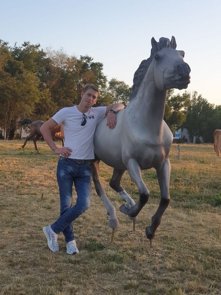  24145296  Andrey, 39 ,    