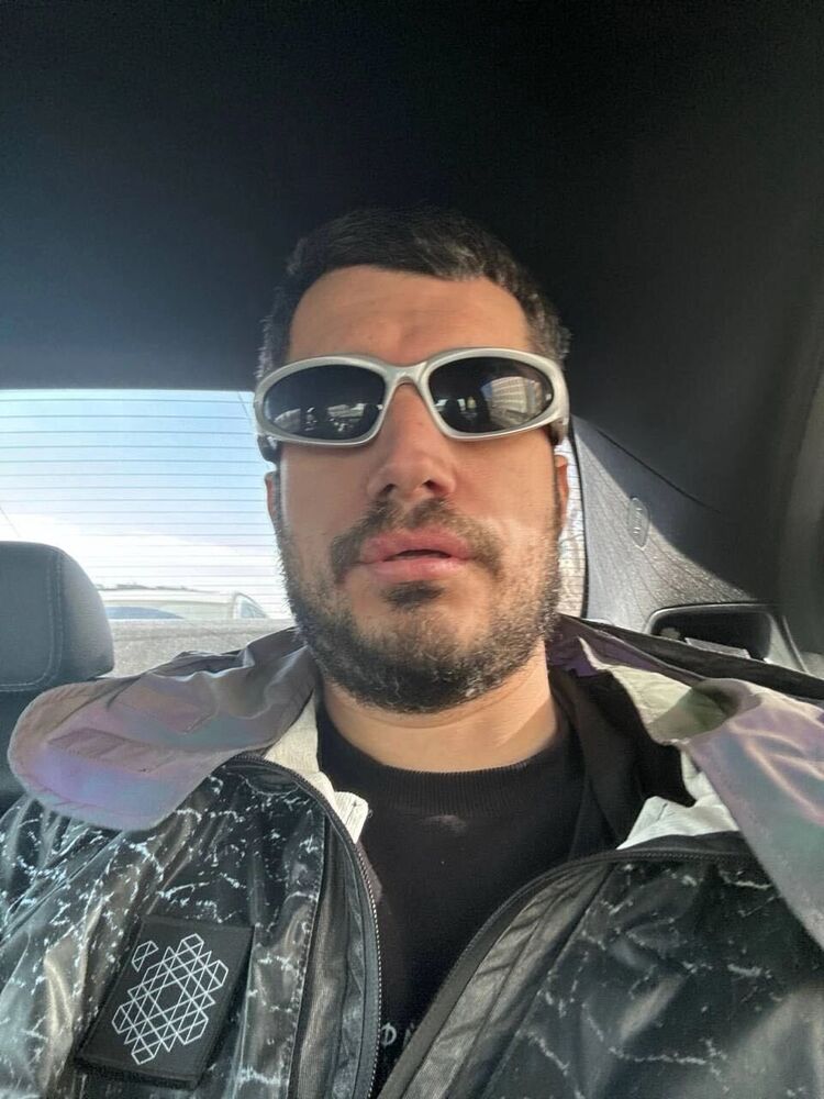  44647006  Pablo, 27 ,    