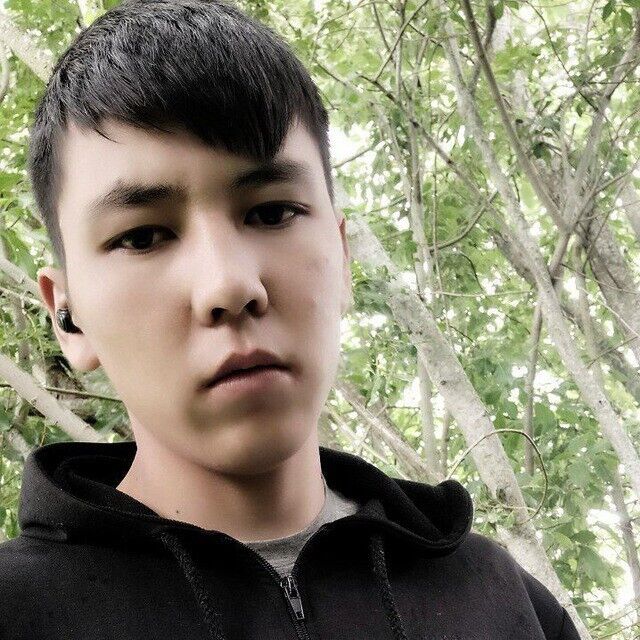  42373086  Umid, 26 ,    -