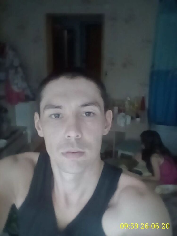  36484346  Ravil, 36 ,    