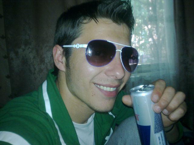  40283256  , 37 ,    