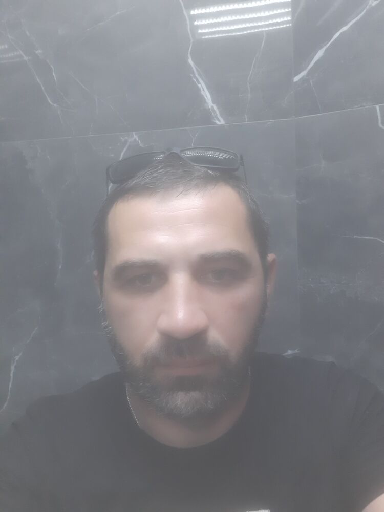  43938456  Lado, 38 ,    
