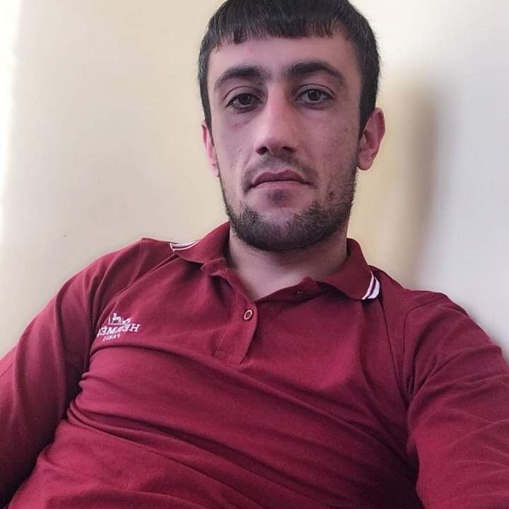  47101546  Aram, 34 ,    