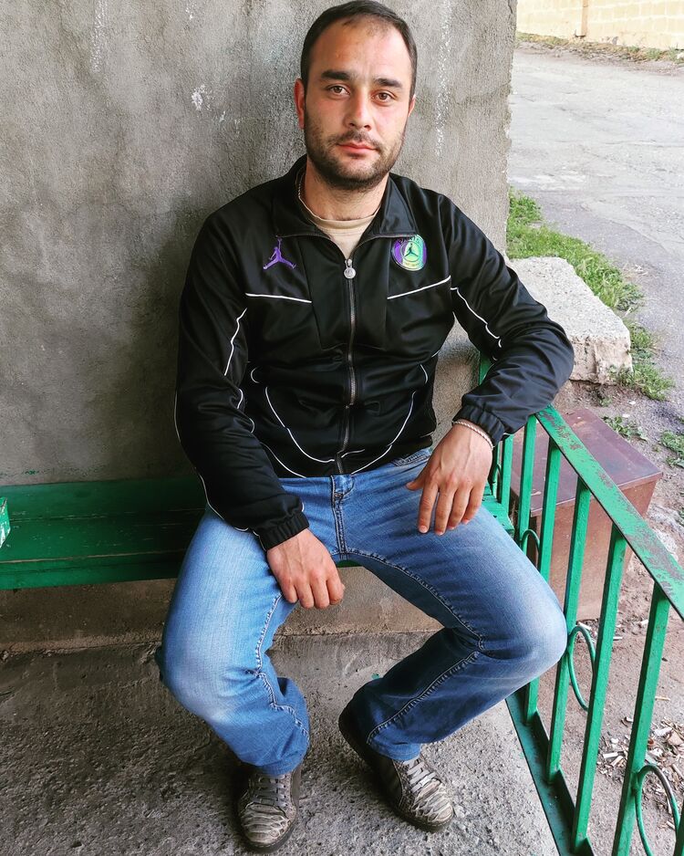  30166456  Armen, 35 ,    