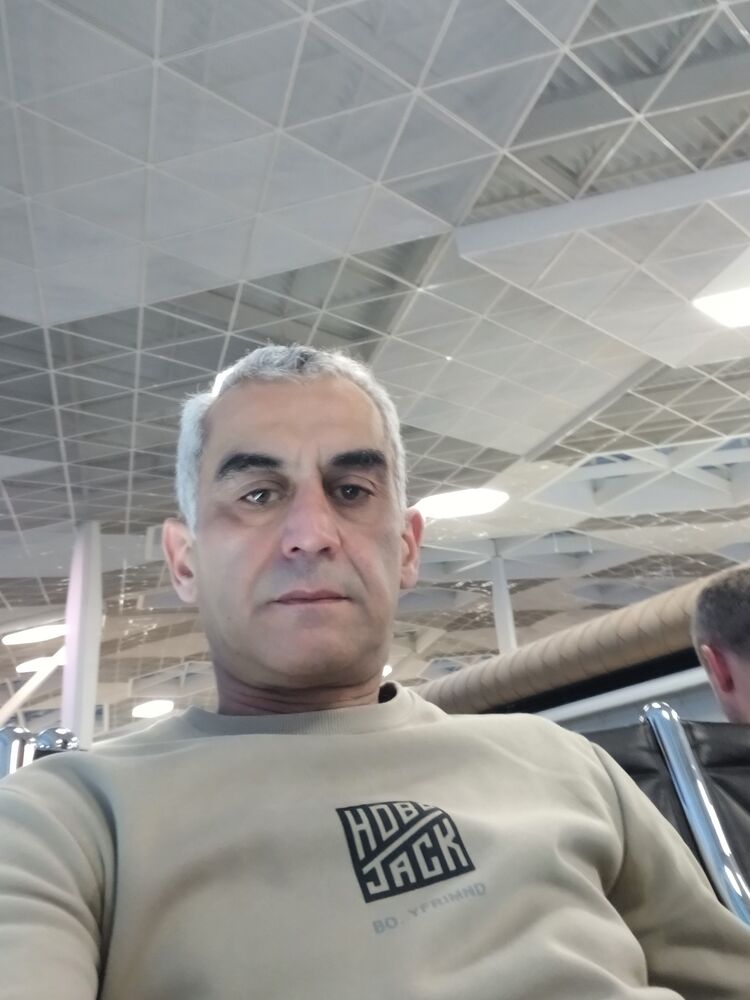  54146386  Farhad, 46 ,    