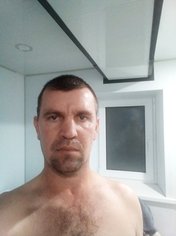  21984956  , 45 ,    