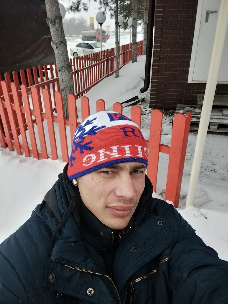   ,   Igor, 32 ,   ,   