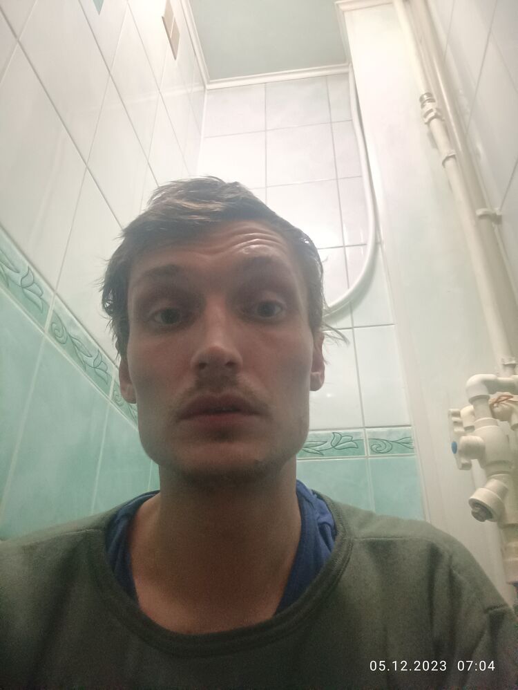  42057206  , 32 ,    