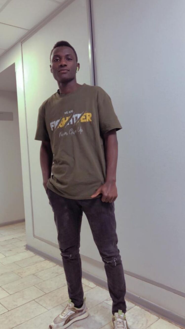  ,   Archange, 24 ,   ,   , c 