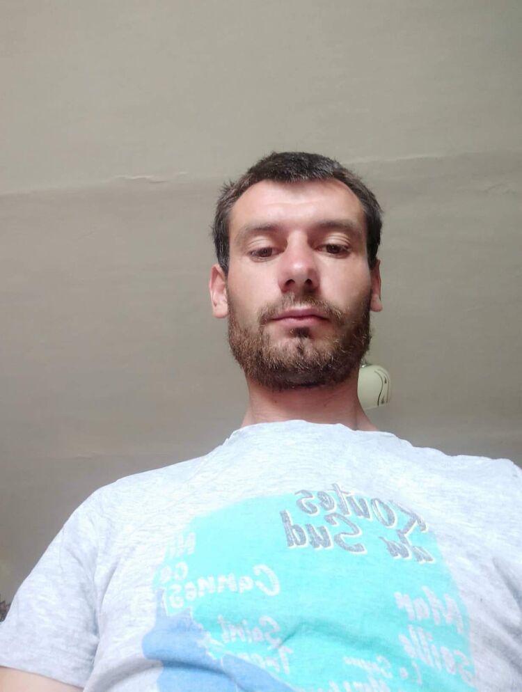  ,   Nicu, 29 ,   ,   