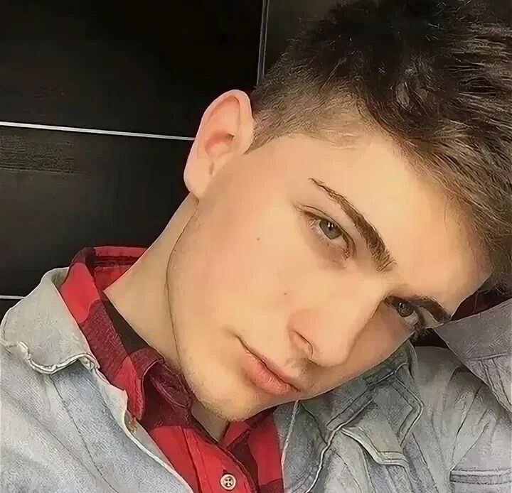  ,   Leonid, 18 ,   , 