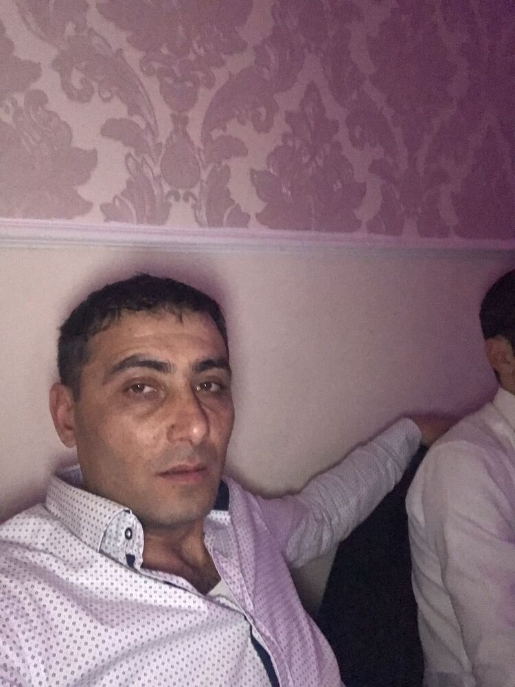  45051686  Armen, 34 ,    