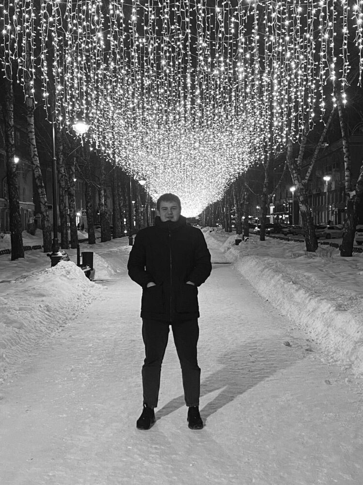  ,   Vlad, 21 ,   ,   