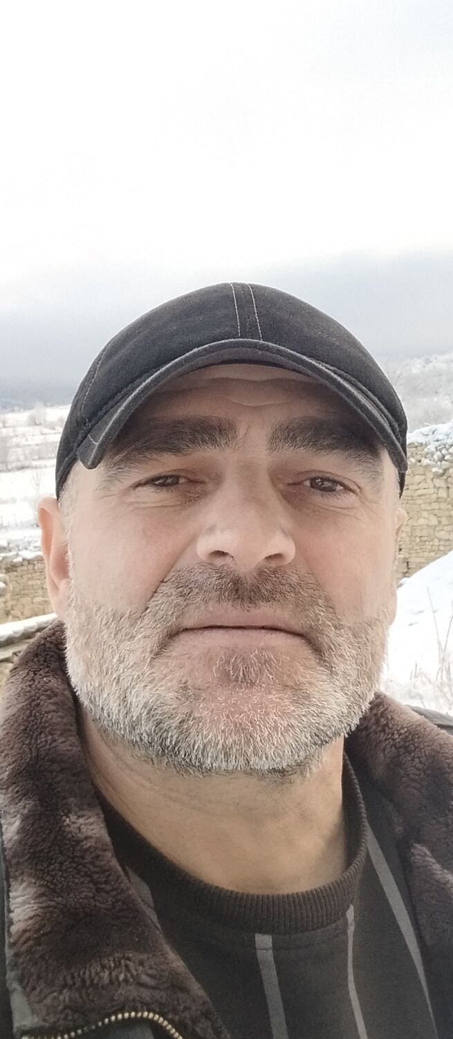  52886136  , 46 ,    