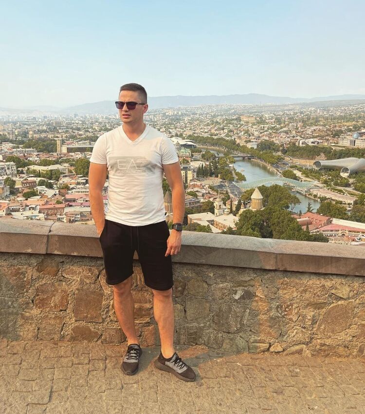  ,   Aleksandr, 31 ,  