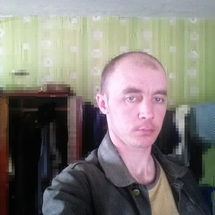  18716706  Nicholas, 38 ,    