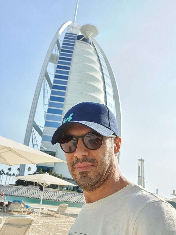  ,   Hamid, 41 ,   ,   , c 
