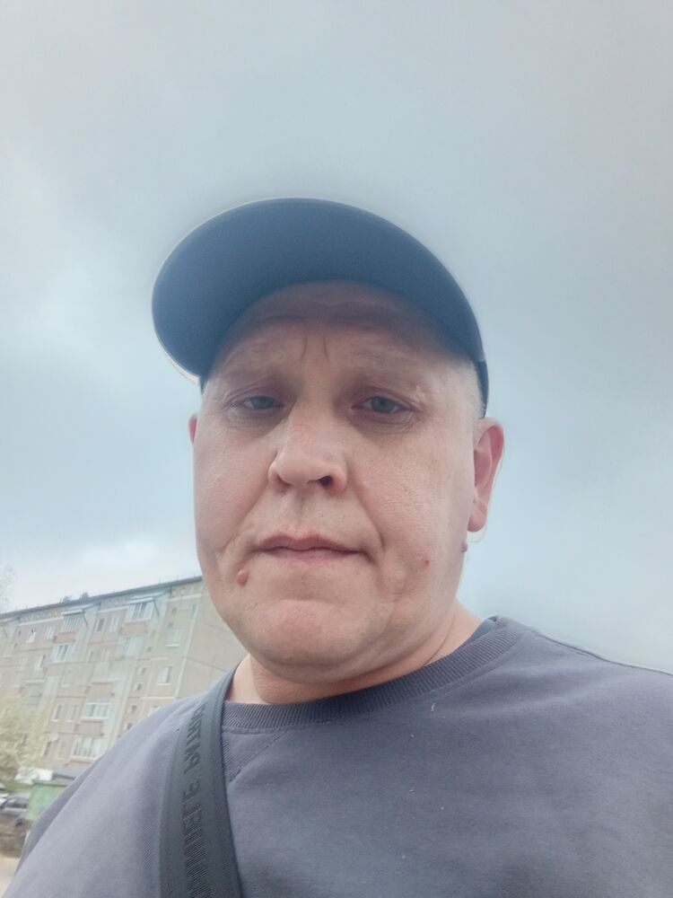  52711156  , 33 ,    