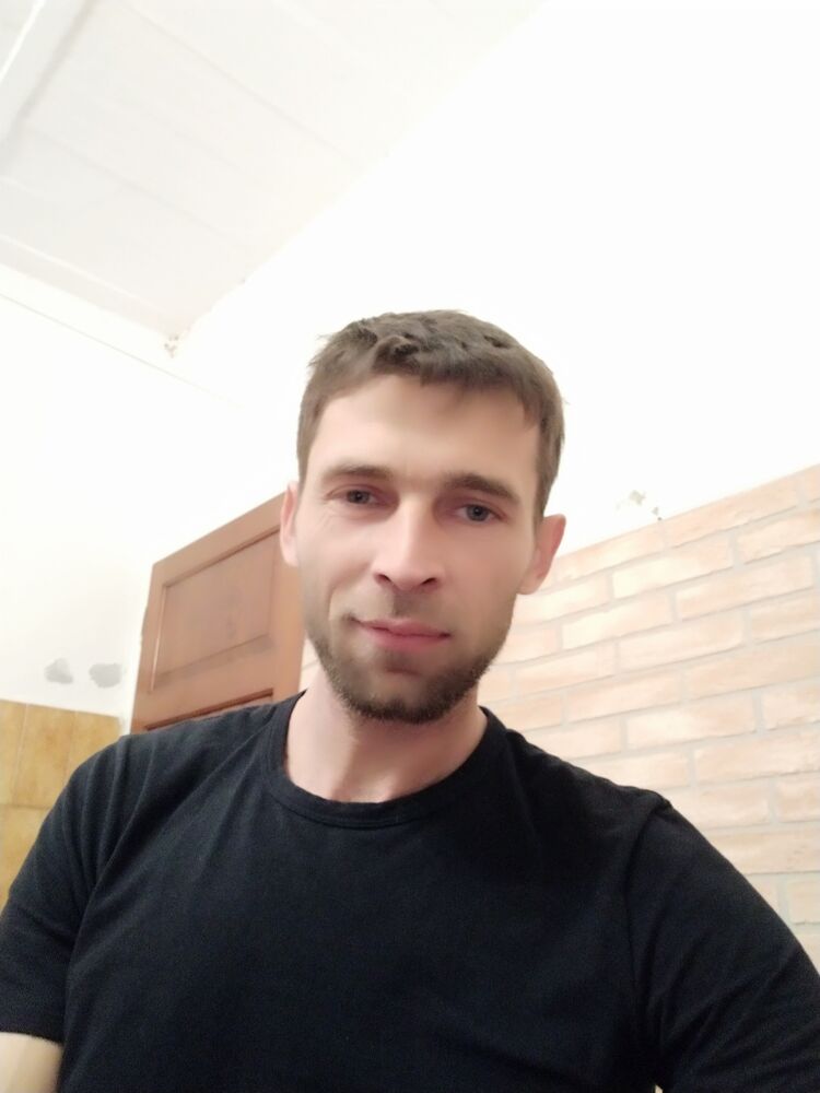  23267036  Vlad, 45 ,    Forlimpopoli