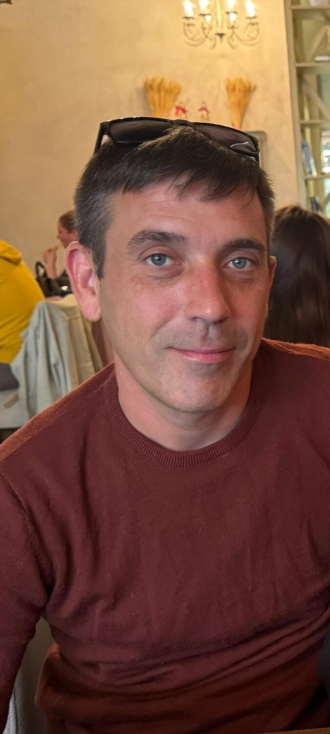  53534726  , 42 ,    