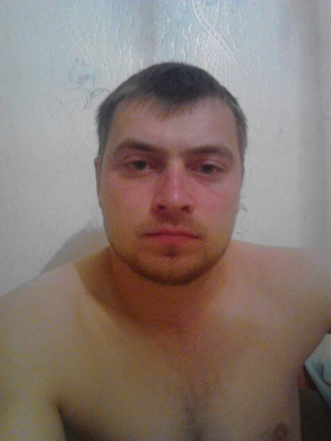  4407136  Aleksei, 32 ,    