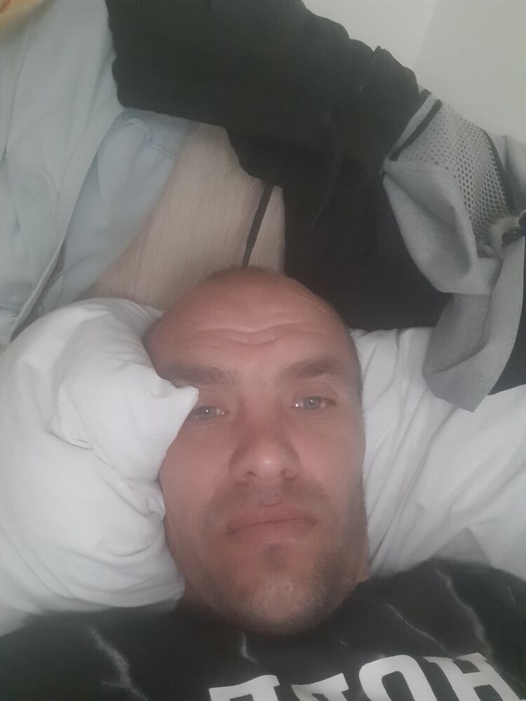  42549246  , 37 ,    