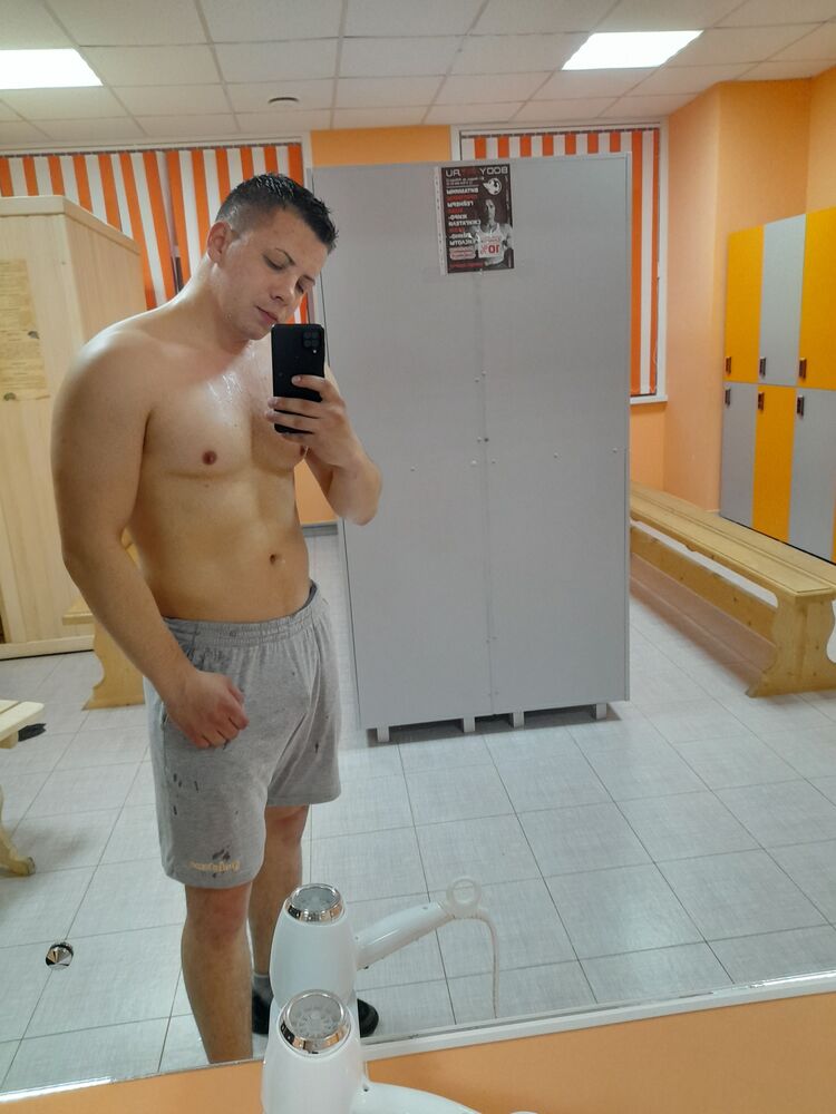  ,   Maxim, 29 ,   ,   