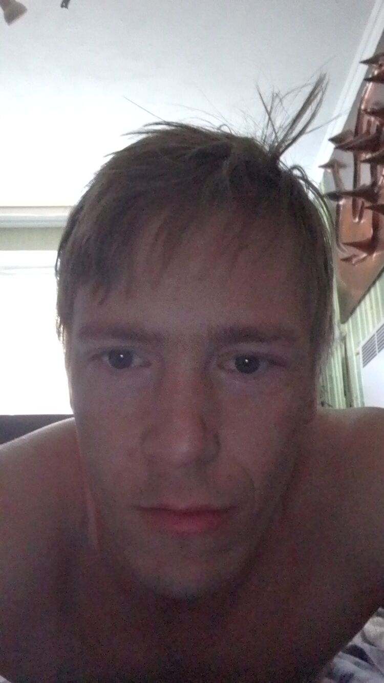  35447636  Pavel, 41 ,    