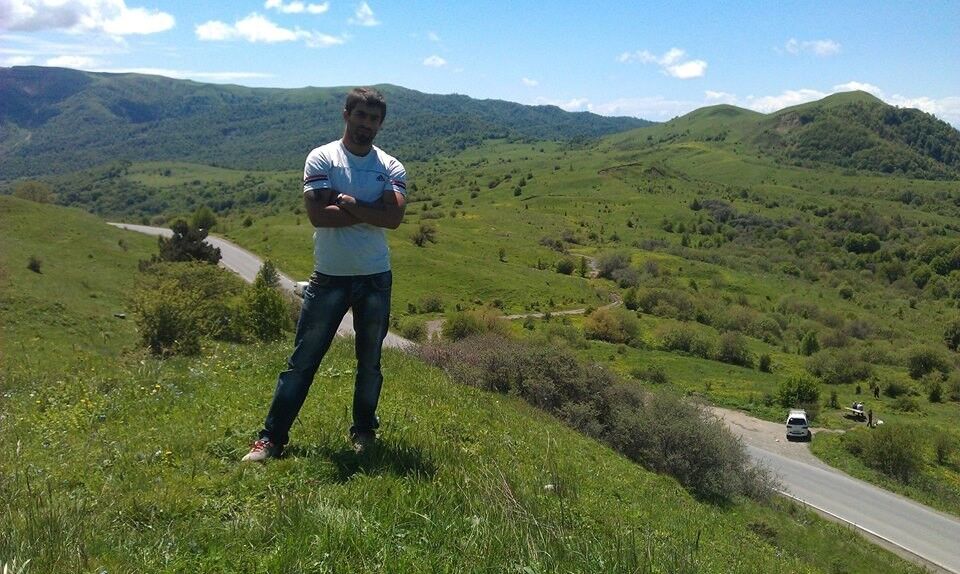  ,   Mamuka, 35 ,   