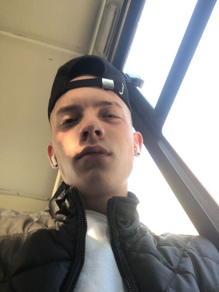  30497276  , 22 ,    