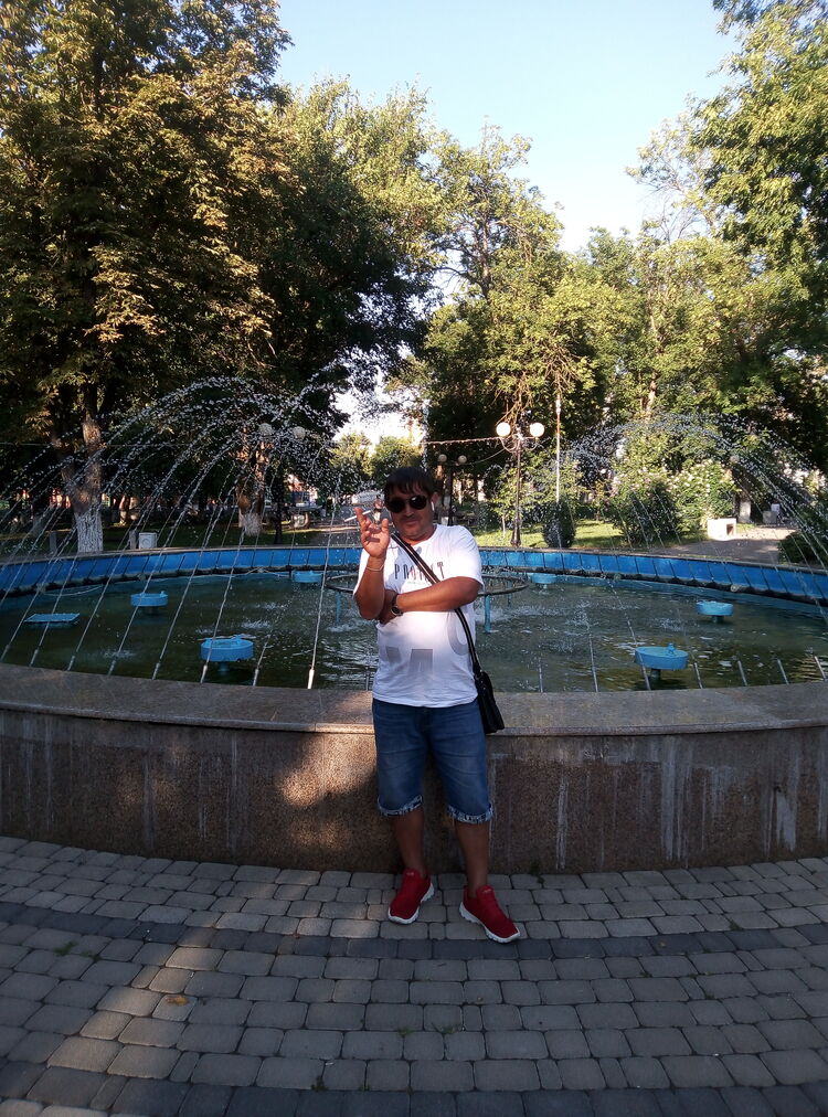  41323846  Dima, 40 ,    