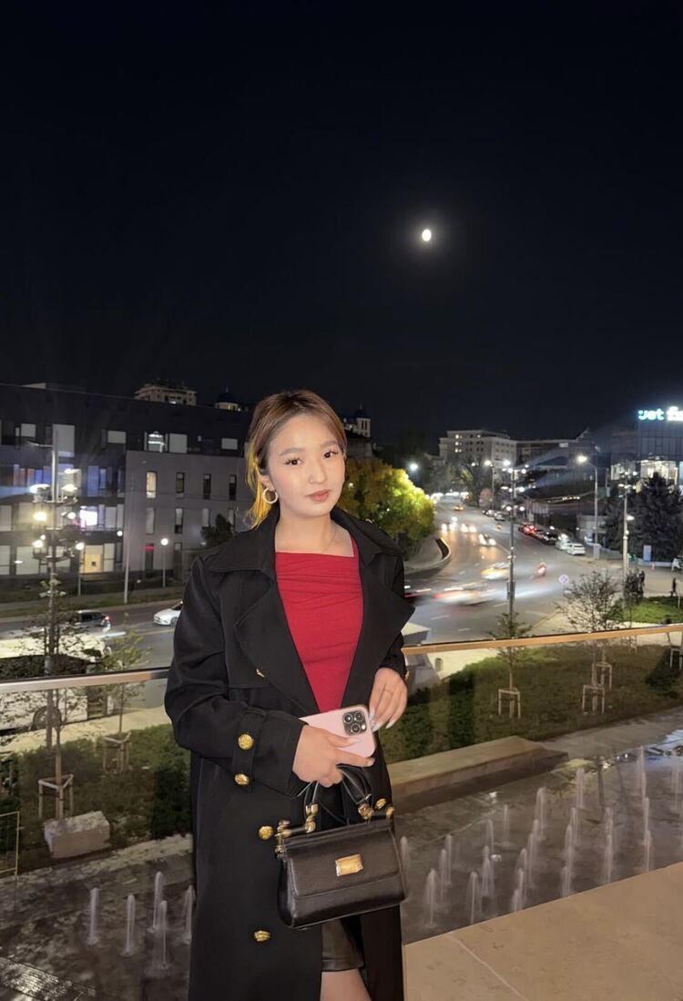  54174106  Aida, 25 ,    