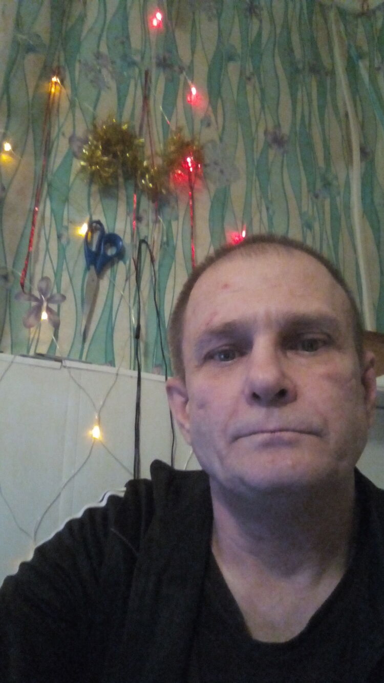  42722086  , 56 ,    